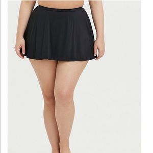 TORRID- 00- NWT BLACK HIGH WAIST SKATER SWIM SKIRT